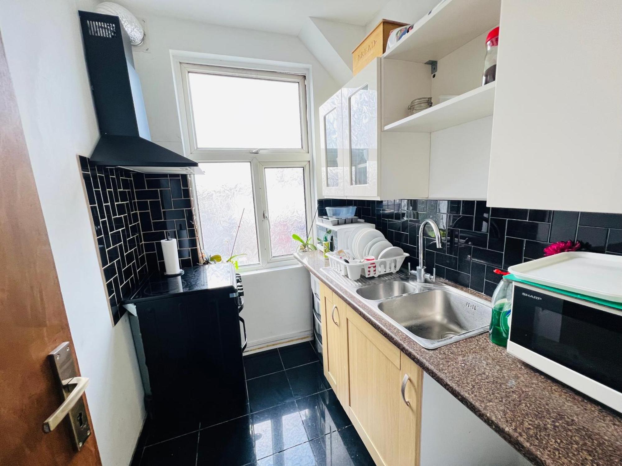 Aron Guest House Ealing Εξωτερικό φωτογραφία