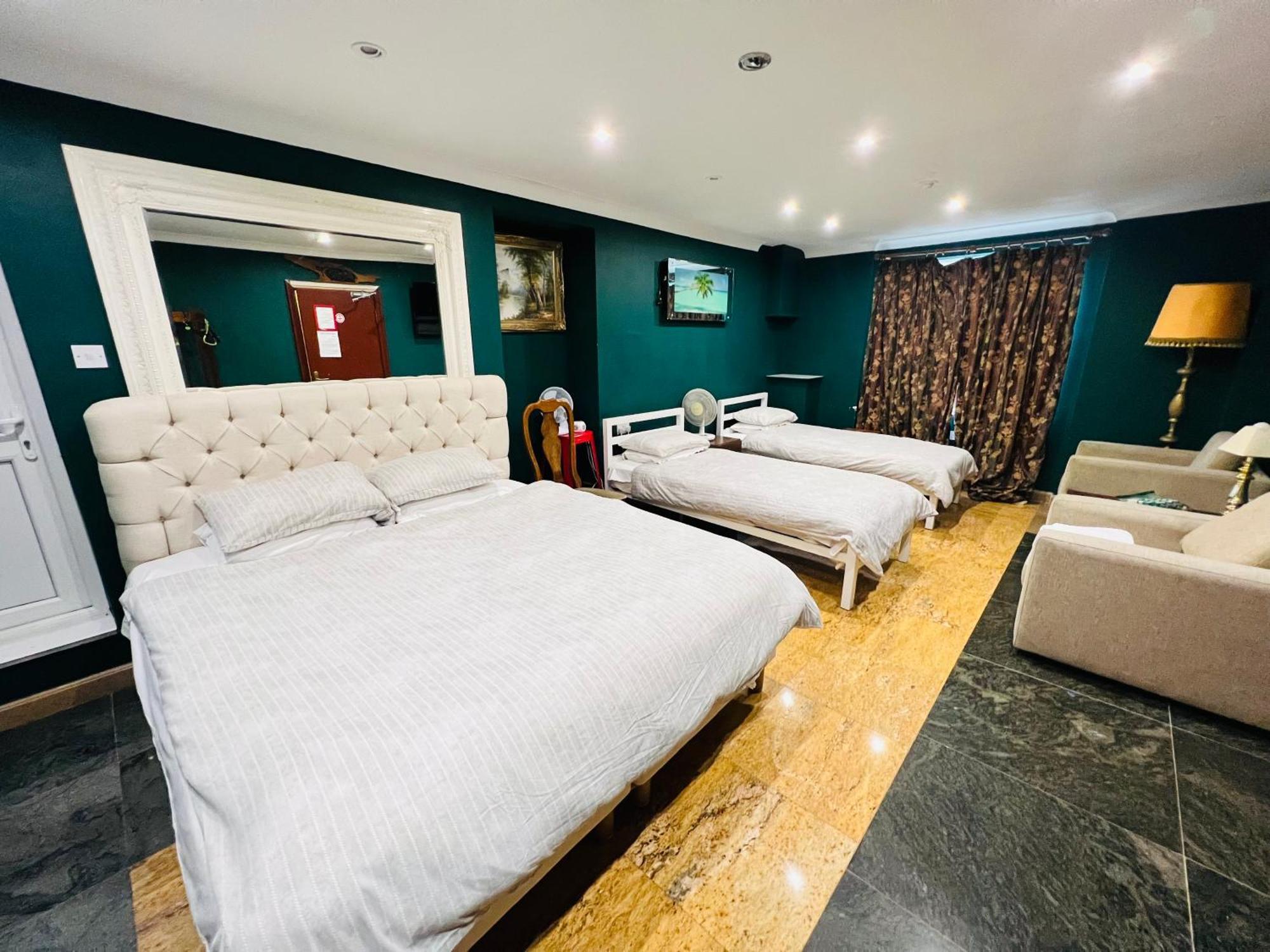 Aron Guest House Ealing Εξωτερικό φωτογραφία
